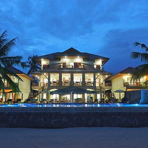 Sara Beachfront Boutique Resort